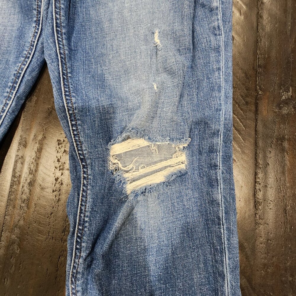 STUDIO BLUE WOMEN'S JEANS SIZE 31 (SIZE 12/13) DISTRESSED-EXCELLENT CONDITION - Picture 3 of 5